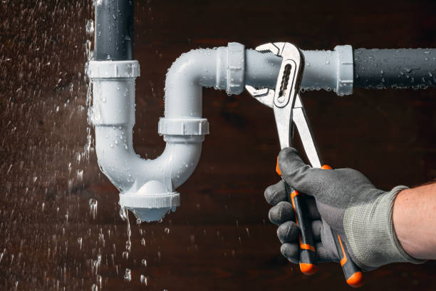 Professional Drain Cleaning technician working in Oreana, IL